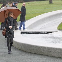 01-24 - Visiting Princess Dianas Memorial in London - England